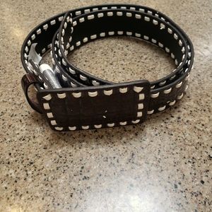 NWOT Max Azaria brown faux leather Tex belt Large